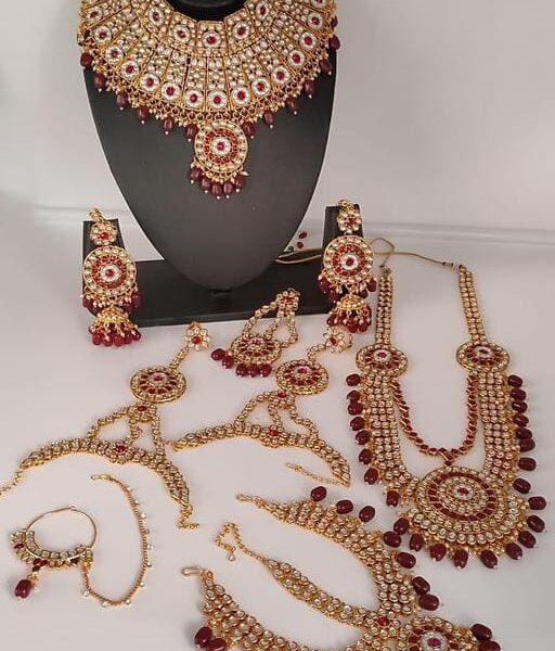 Feminine Unique Jewellery Sets