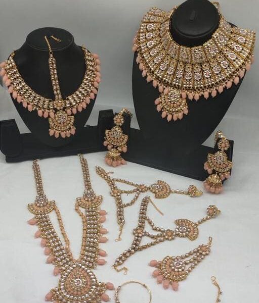 Feminine Chic Jewellery Sets