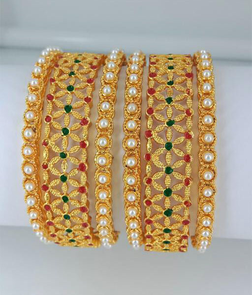 BANGLES